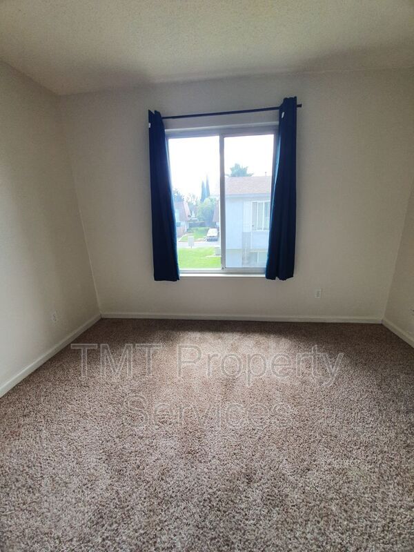 Building Photo - 7648 La Mancha Way