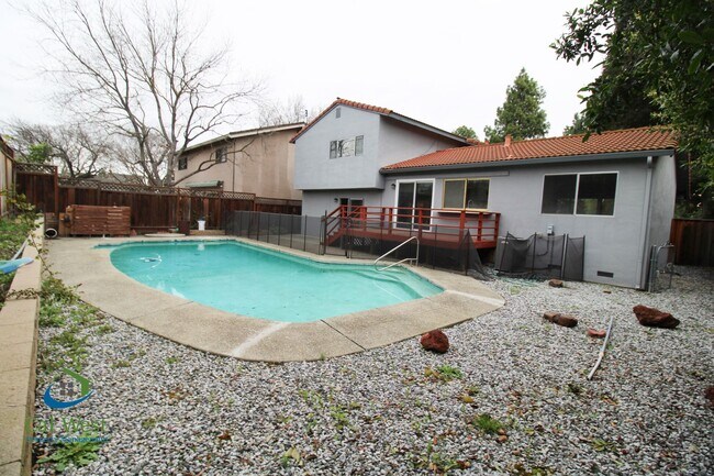 Building Photo - $5095 - COMING SOON! Large spacious updated 4 Bed/2.5 Bath Home With Pool in San Jose
