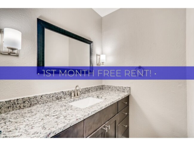 Building Photo - Bright 1 bed 1 bath apartment near Riverpo...