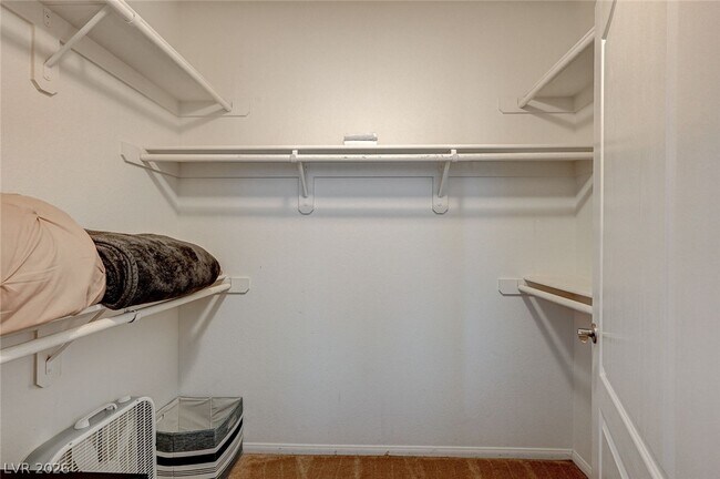 Building Photo - 3351 Indian Shadow St