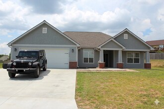 Building Photo - Beautiful 3 Bedroom, 2 Bath home for rent, short drive to Ft. Riley!