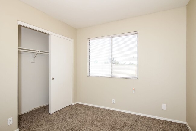 Building Photo - 2031 N 83rd Dr