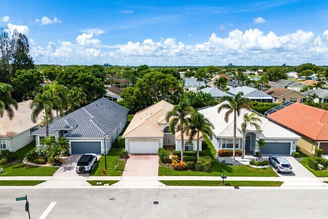 Building Photo - 7728 Edinburough Ln