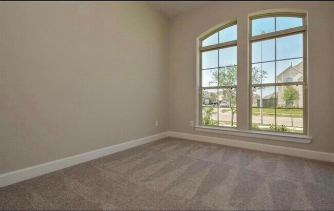 Building Photo - 427 Micaela Meadows Ct