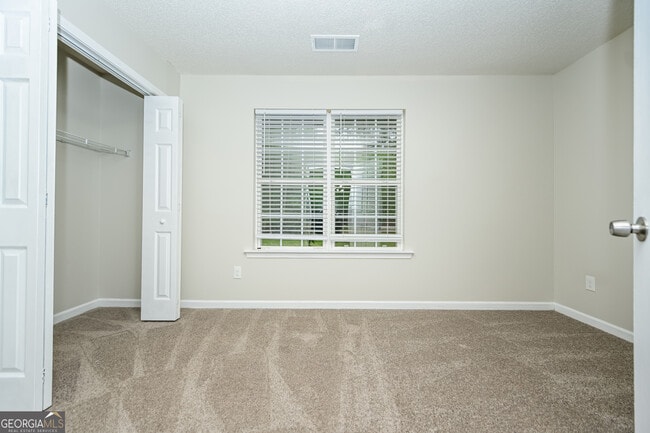 Building Photo - 1038 Hampton Rd