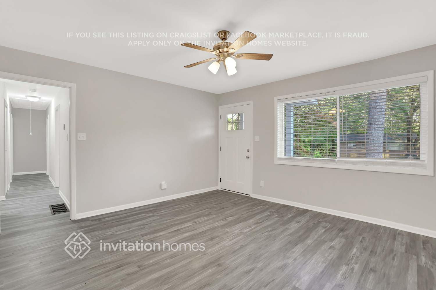 Building Photo - 2833 Altaview Dr SE