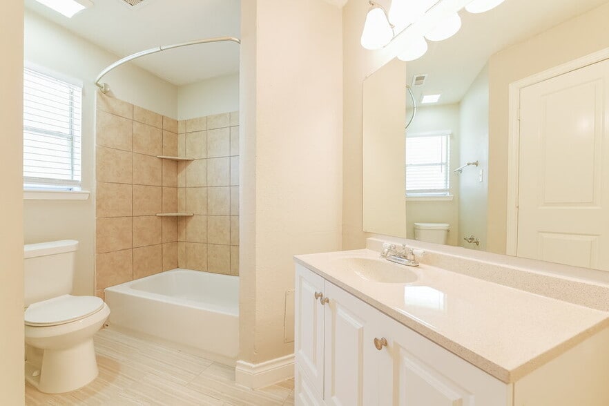 Building Photo - 17422 Lobo Trail