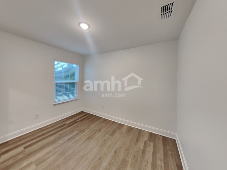 Building Photo - 216 Gershon Wy