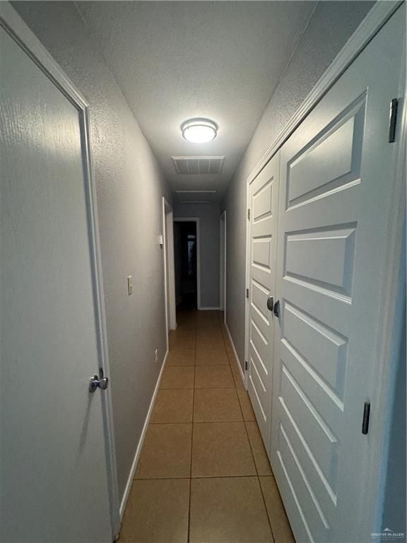 Building Photo - 914 W Denver St