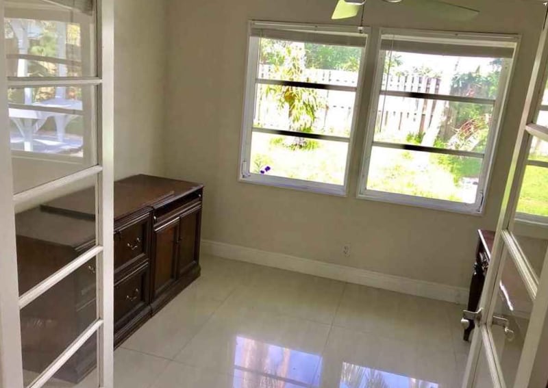 Building Photo - 11 NE 17th Ave