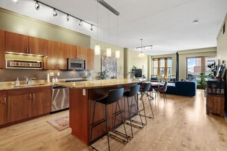 Building Photo - 401 N 2nd St