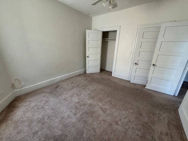 Building Photo - Gorgeous 1 Bedroom 1 Bathroom Condo locate...
