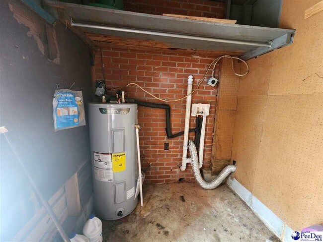 Building Photo - 2345 W McCown Dr