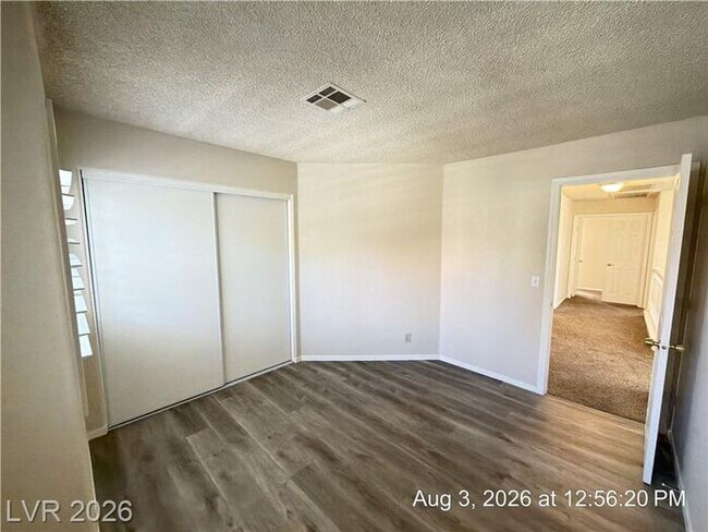 Building Photo - Beautiful Home with Private Balcony, Fireplace & Granite Kitchen