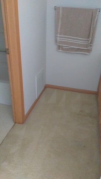 Building Photo - 2187 Cool Stream Cir