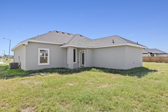 Building Photo - 12715 N 37th St