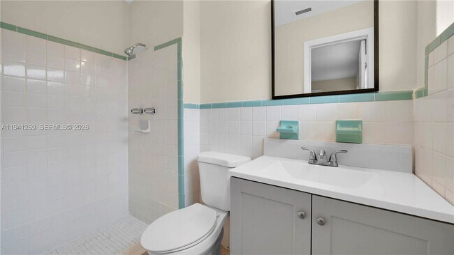 Building Photo - 5225 Mayo St