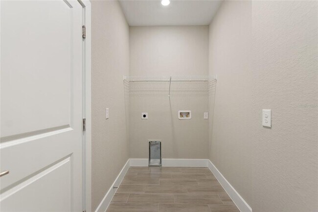 Building Photo - 1930 Drum Dr