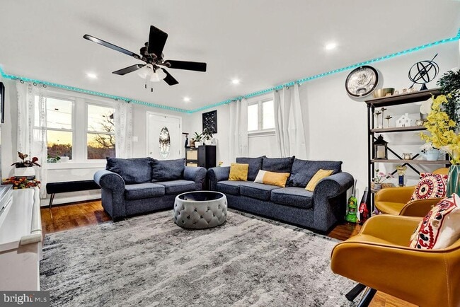 Building Photo - 945 Fariston Dr