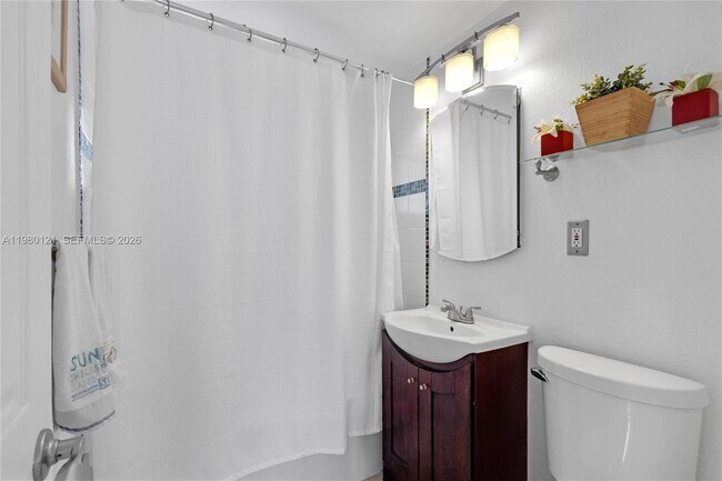 Building Photo - 2430 Key Largo Ln