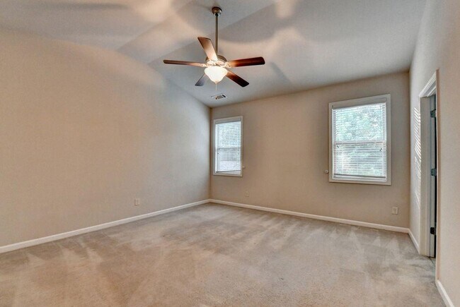 Building Photo - 5166 Apple Grove Rd NE