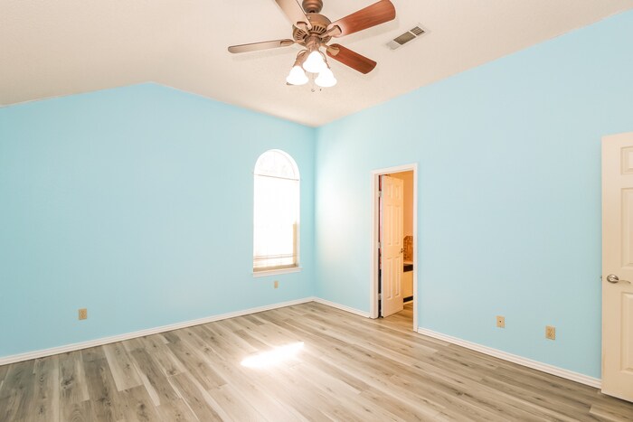 Building Photo - 2917 St Croix Ct