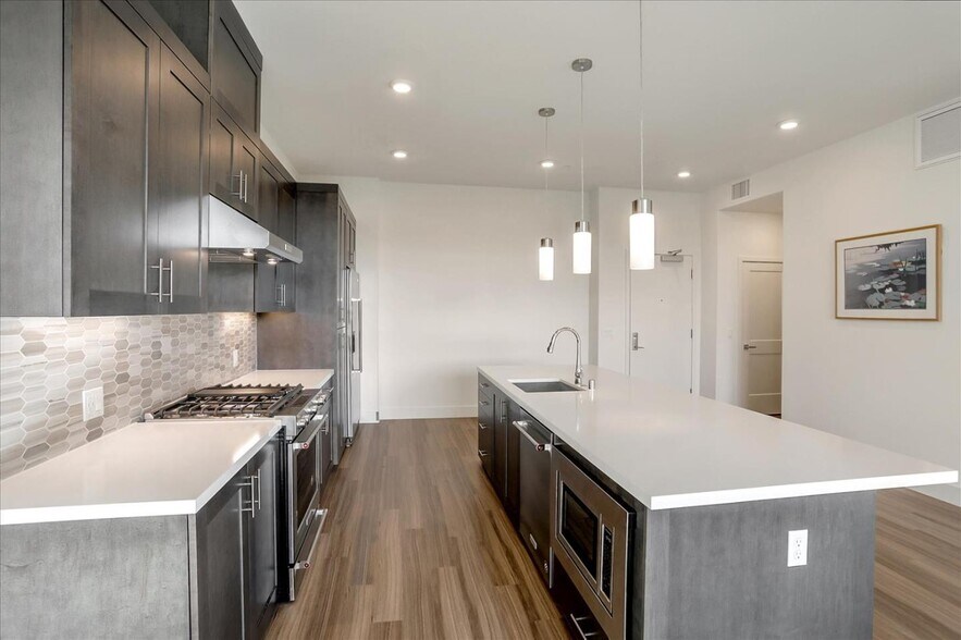 Kitchen - 3578 Rambla Place