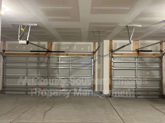 Building Photo - 5692 Whitebark Dr