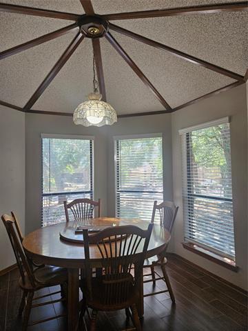 Building Photo - 108 Summit Cove