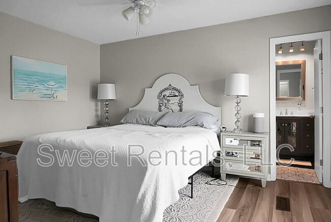 Building Photo - 733 Ralston Ct