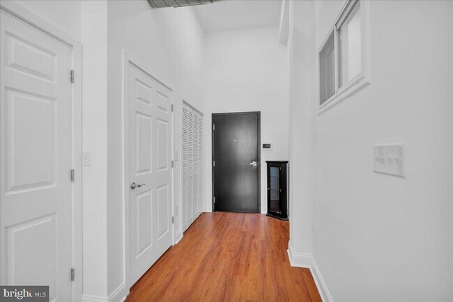 Building Photo - 1406-10 Fairmount Ave
