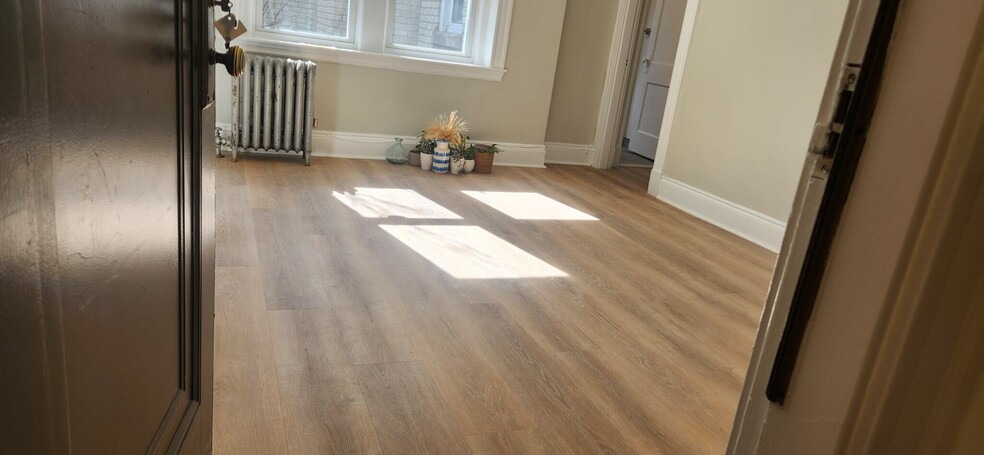 Building Photo - 110 Brainerd Rd