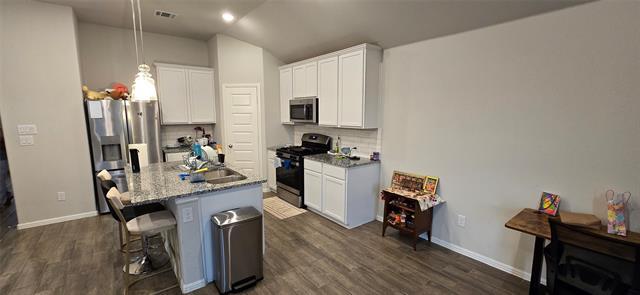 Building Photo - 14220 Aberavon Dr