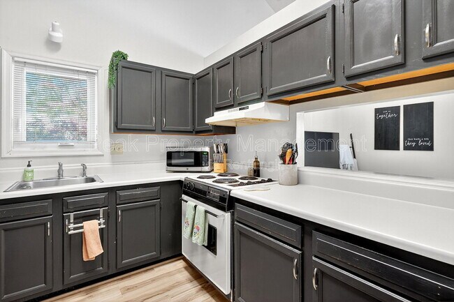 Building Photo - 4917 Hillery Ct