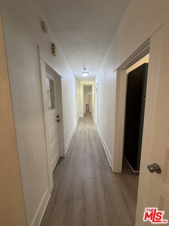 Building Photo - 1406 S St Andrews Pl