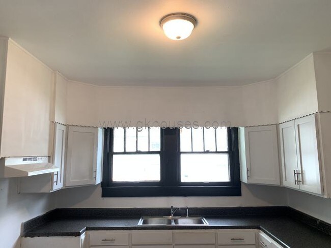 Building Photo - 1785 Steiner Ave SW