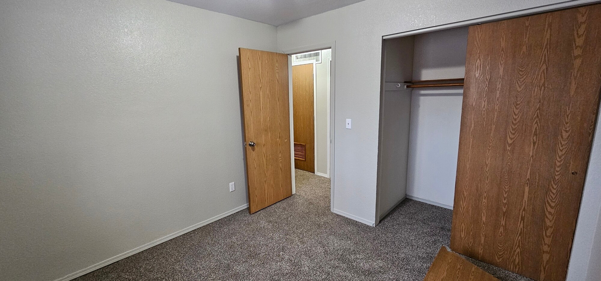 Bedroom 2 - 1352 N Pioneer Peak Dr