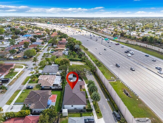 Building Photo - 17805 SW 114th Ct