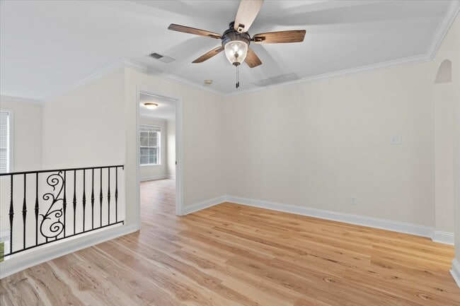 Building Photo - 12123 Brooks River Dr