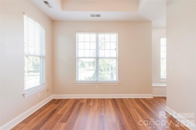 Building Photo - 6716 Mallard Park Dr