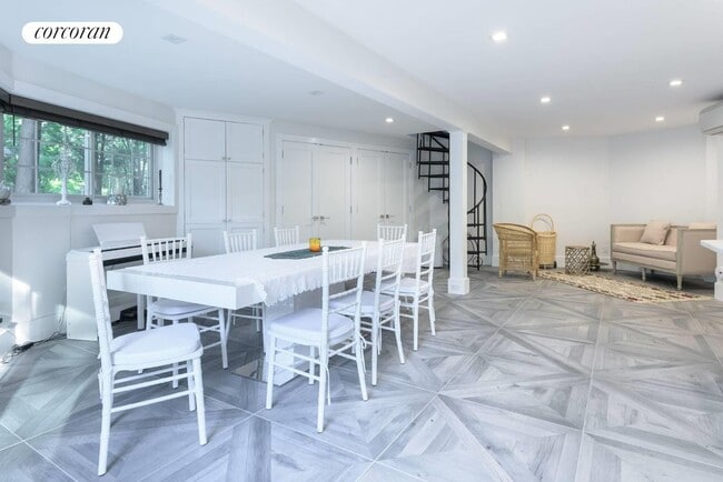 Building Photo - 23 Tanglewood Trl