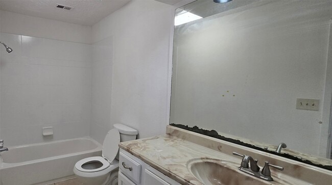 Building Photo - 7151 Chasewood Dr