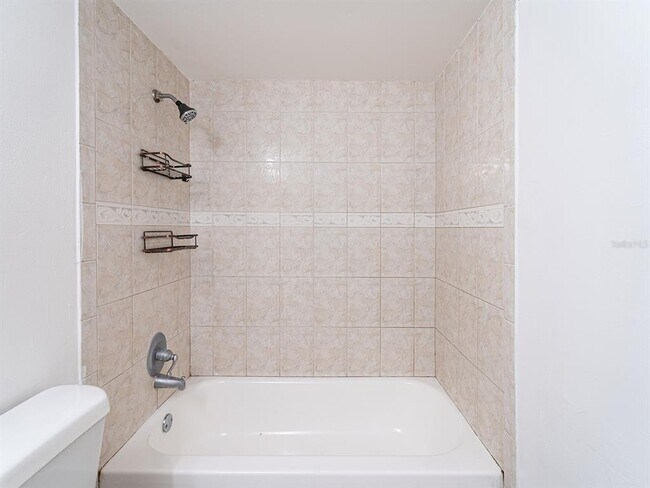 Building Photo - 2876 Somerset Park Dr