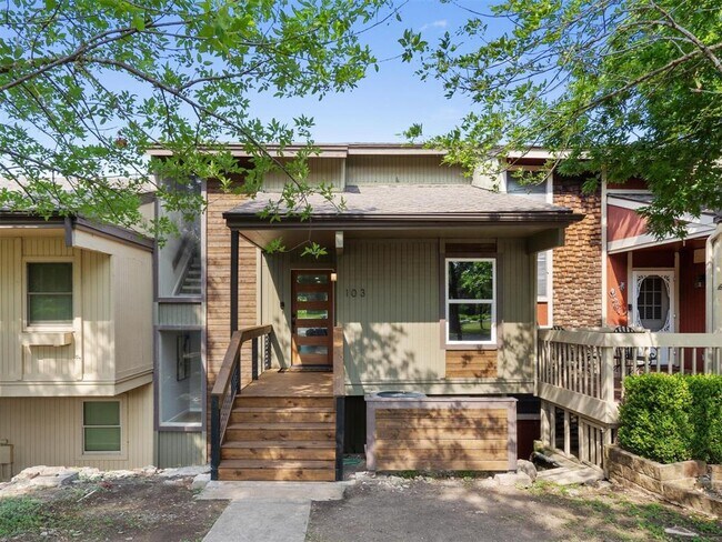 Primary Photo - 103 Comanche Dr