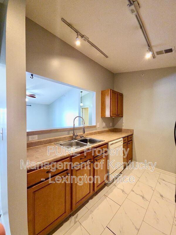 Building Photo - 2312 Remington Wy