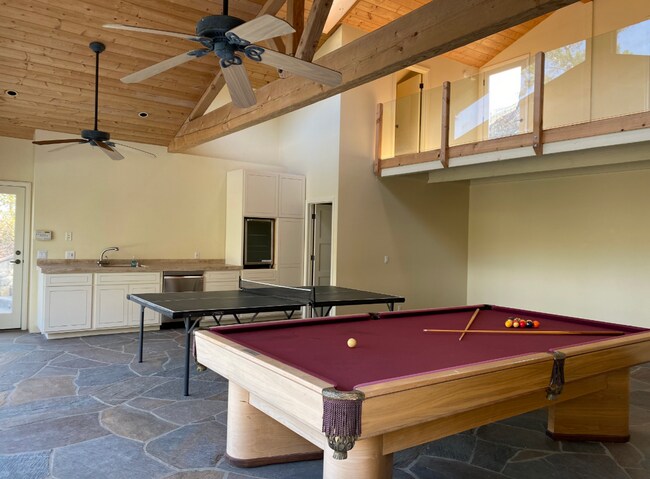 Building Photo - 5 Bed, 4.5 bath estate located in guard gated Hidden Hills Neighborhood
