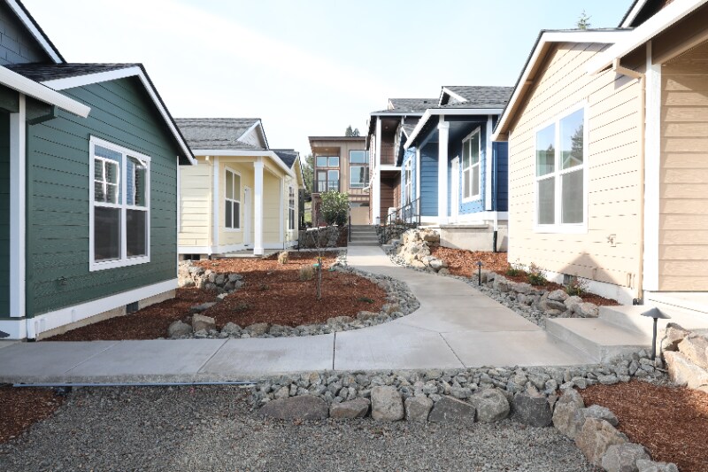 Building Photo - 12919 SE Ridgecrest Rd