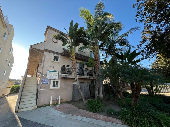 Interior Photo - can373