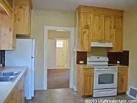 Building Photo - 976 24th St