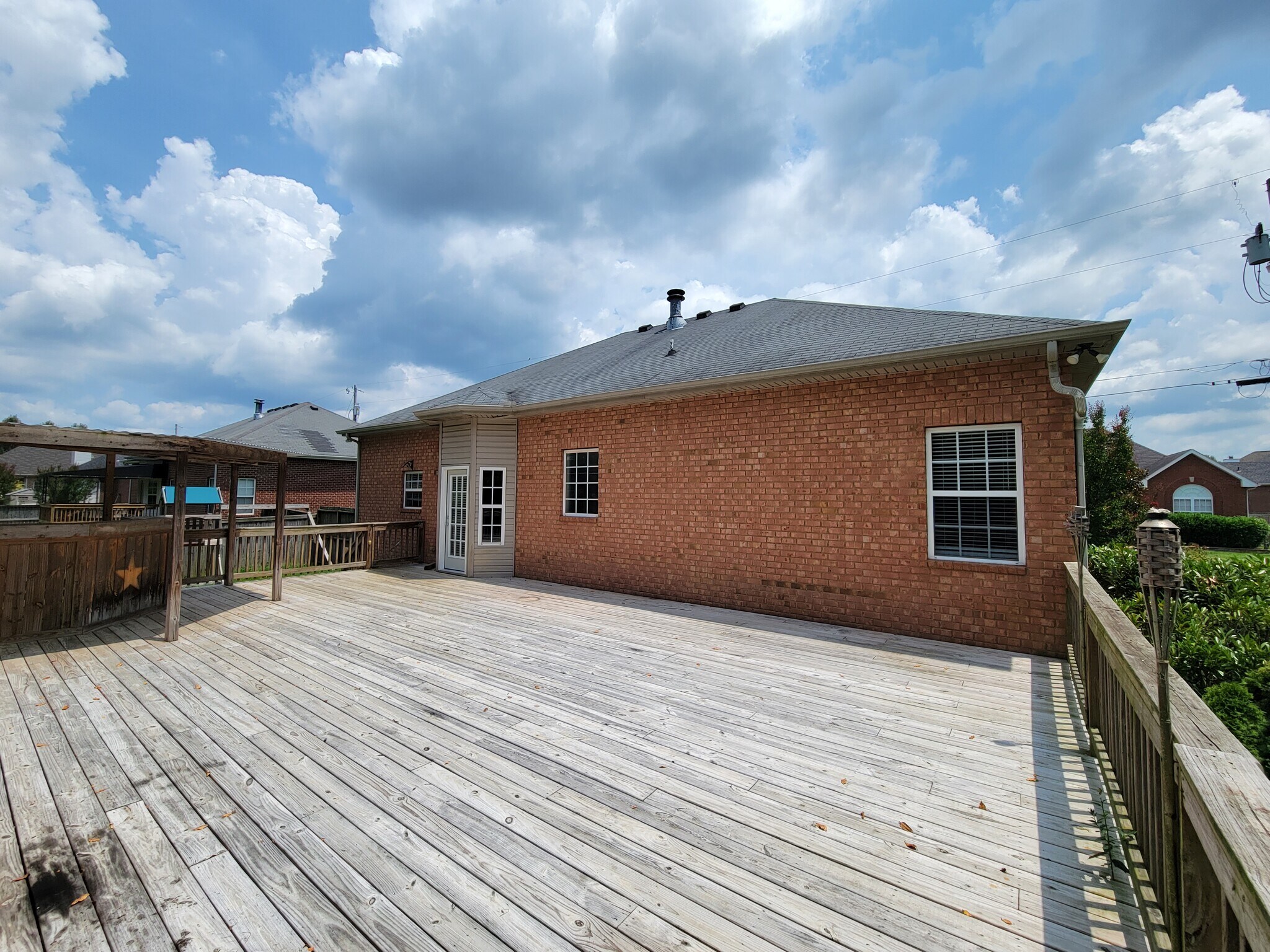 Building Photo - 311 Wyoming Dr